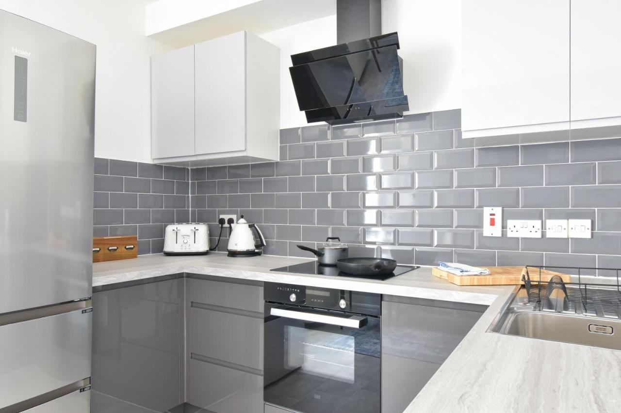 Luxury Spacious 2 Bed Apartment Shilton  외부 사진